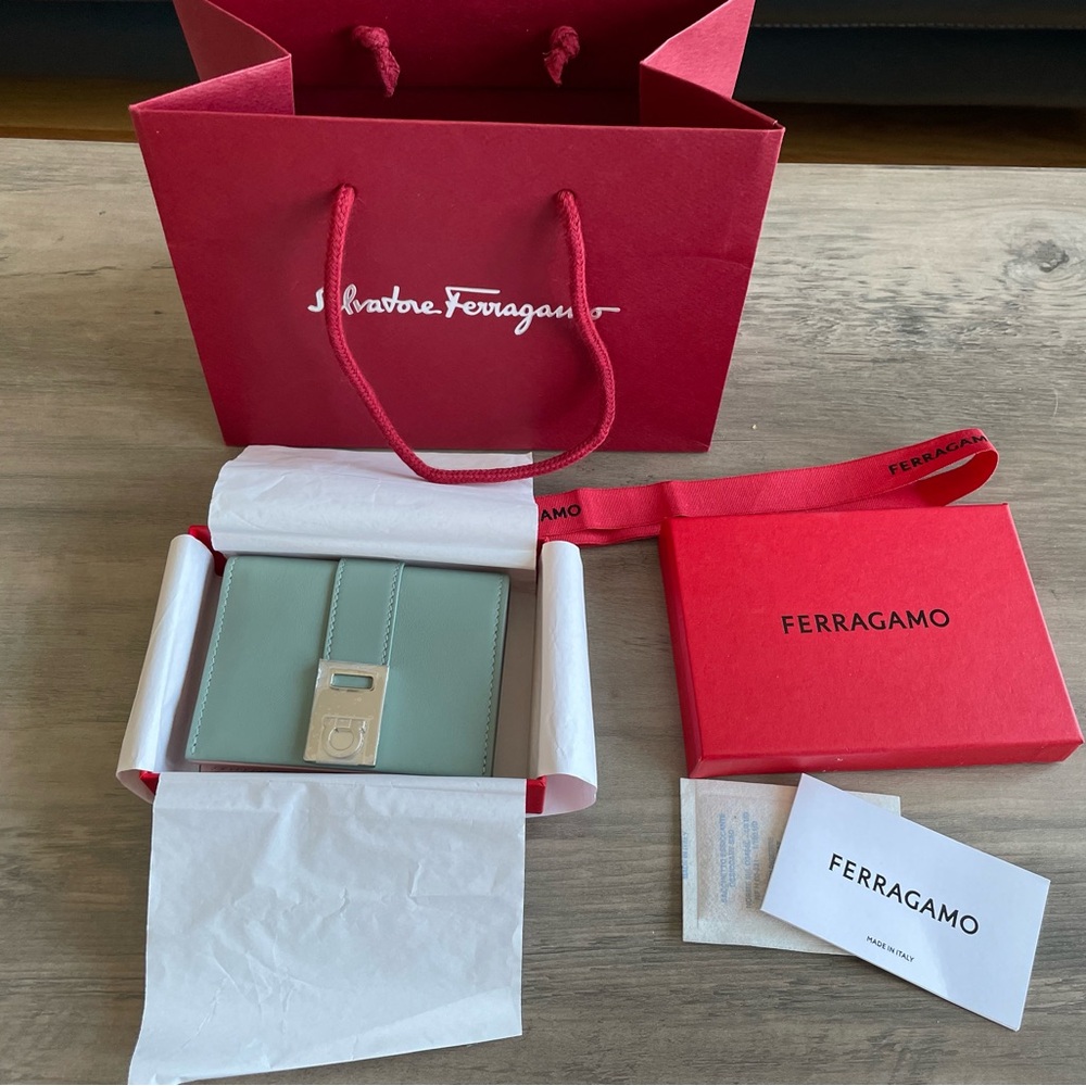 Salvatore Ferragamo new wallet in a Gift Box